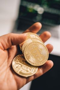 How to Hedge Bitcoin Bets: a Practical Framework for Bettors