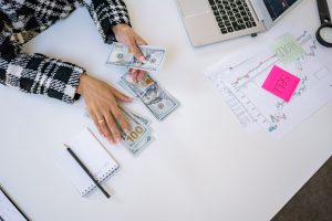 What Bonus Rollover Means Before Claiming an Offer